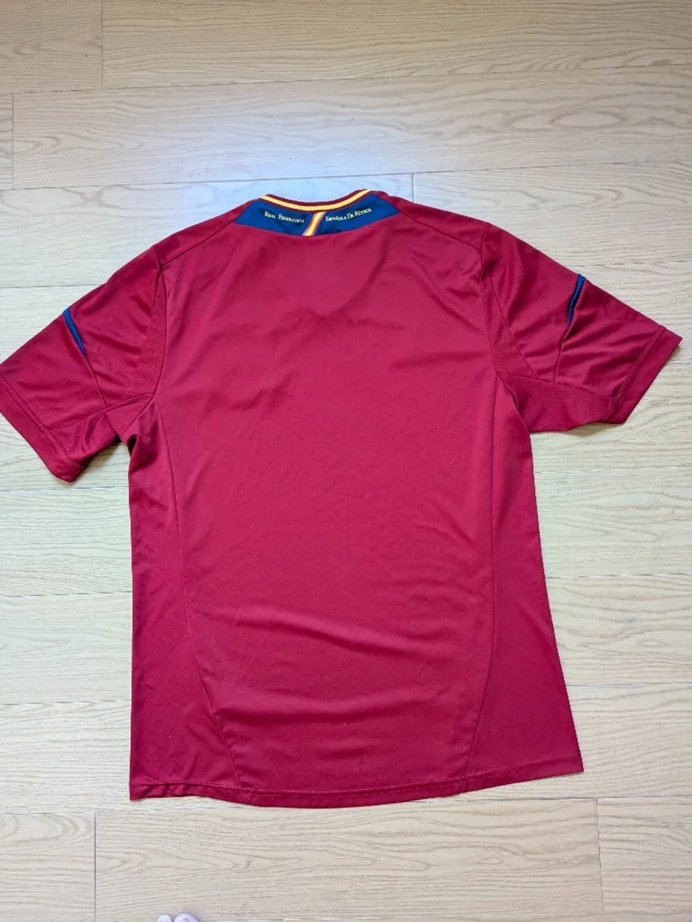 VINTAGE! Spain 2012 Home Jersey Red ClimaCool (Mens Large) ADIDAS X10937